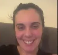 Daniela, mulher que emagreceu com o acompanhamento online fitness BMFIT, programa de emagrecimento para mulheres acima dos 30 anos, dá o seu testemunho