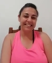 Vera, mulher que emagreceu com o acompanhamento online fitness BMFIT, programa de emagrecimento para mulheres acima dos 30 anos, dá o seu testemunho